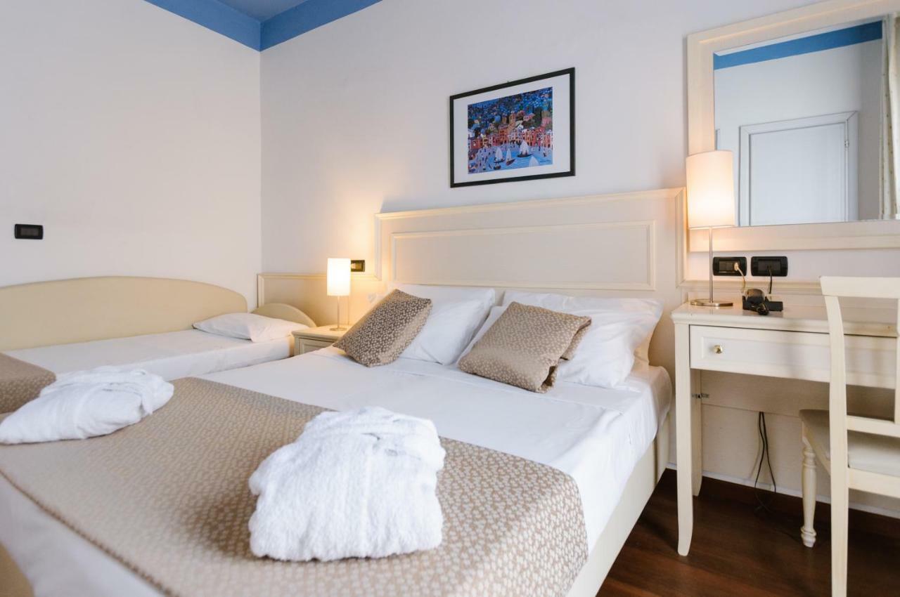 Hotel Fra I Pini Римини Екстериор снимка